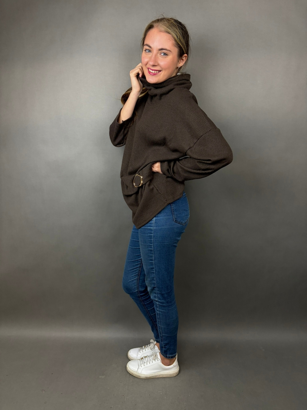 dámský rolákový top Elva – produktová fotografie