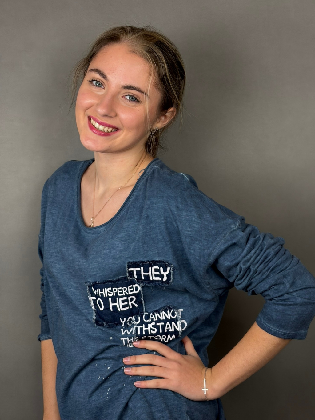 Dámský top Solia – detail střihu